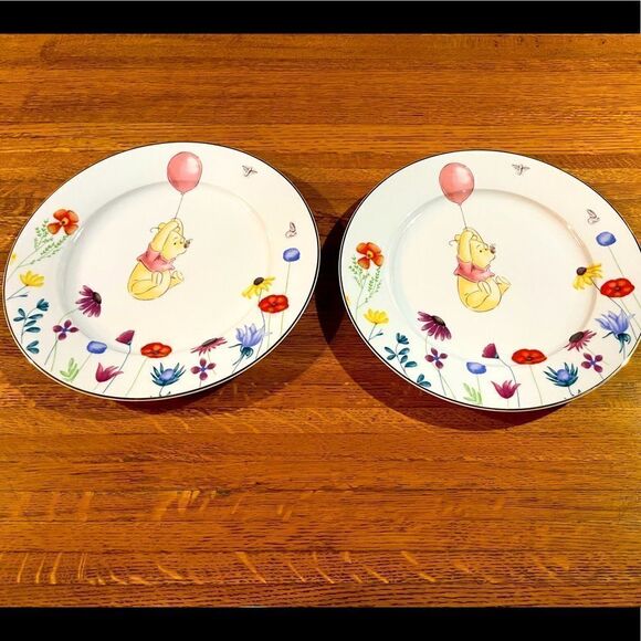 Disney Winnie the Pooh Among the Flowers Dinner Plates set of 2 NWT - Picture 1 of 7